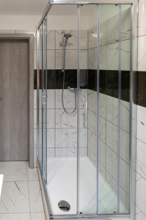 Wellness Hotel Edelweiss 리베레츠 외부 사진