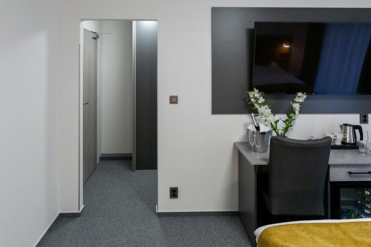 Wellness Hotel Edelweiss 리베레츠 외부 사진