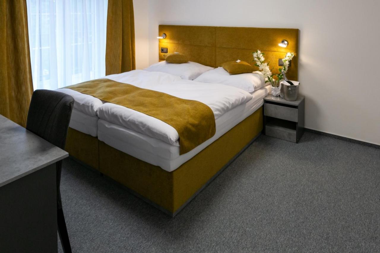 Wellness Hotel Edelweiss 리베레츠 외부 사진